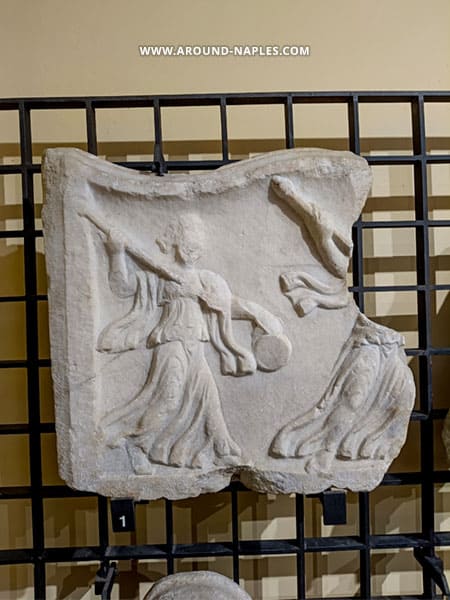 anfiteatro campano museo menadi danzanti.