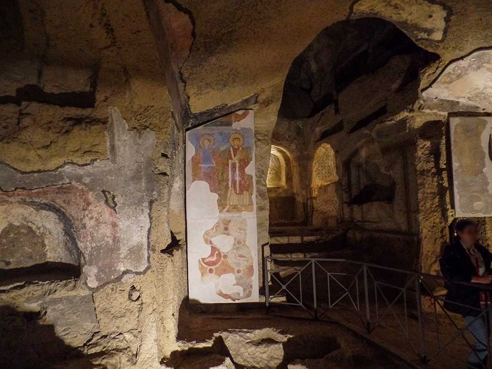 Catacombes de saint Janvier Catacombes de saint janvier