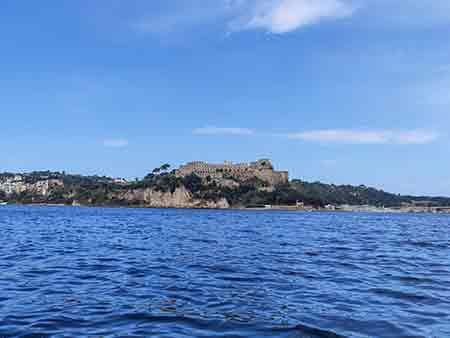 castello aragonese di baia