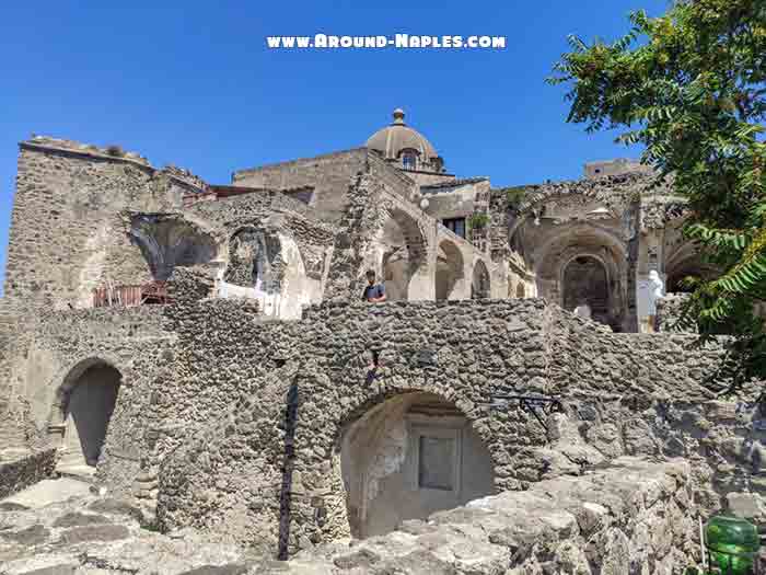Castello aragonese d' Ischia, la città medievale castello ischia
