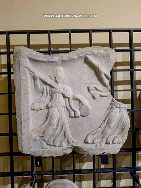 anfiteatro campano museo menadi danzanti.