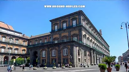 palazzo reale napoli