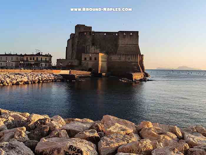 Cosa visitare a Napoli: il Castel dell' Ovo cosa visitare napol castel ovo napoli