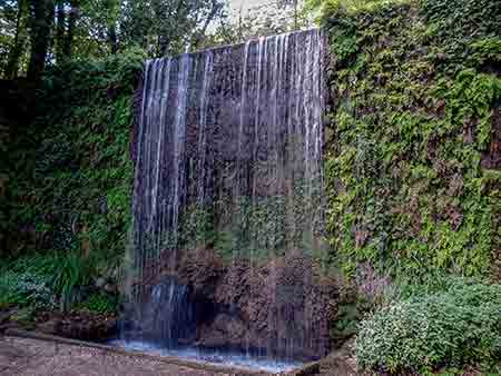 cascade jardin anglais