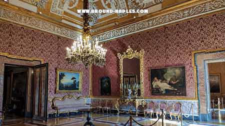 napoli secondo salone regina