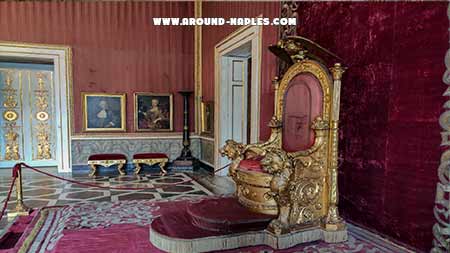 sala trono napoli